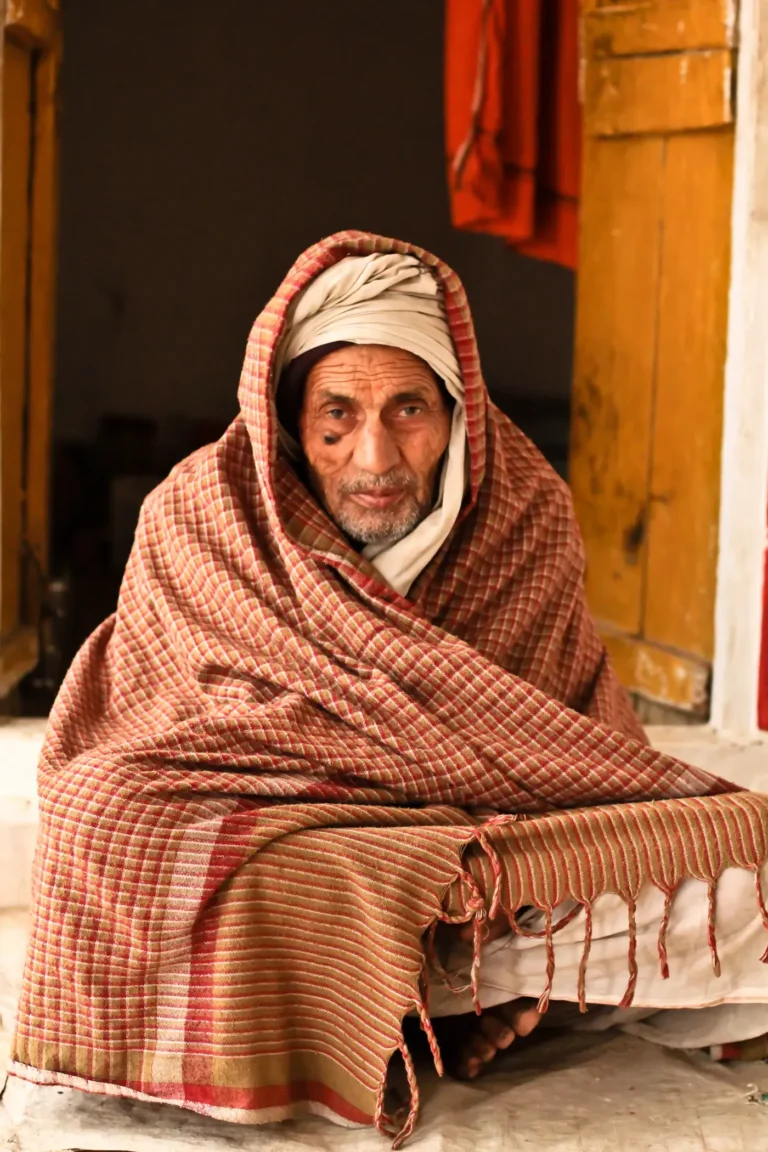 INDIA-7023