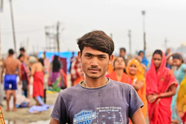 INDIA-7185
