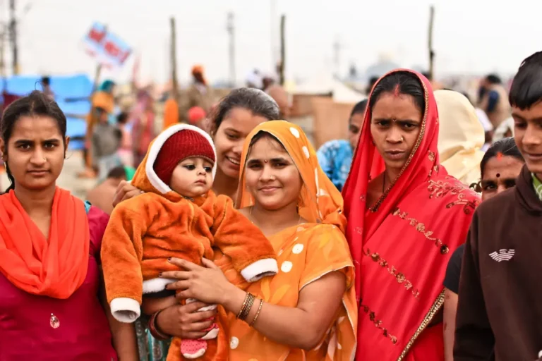 INDIA-7194